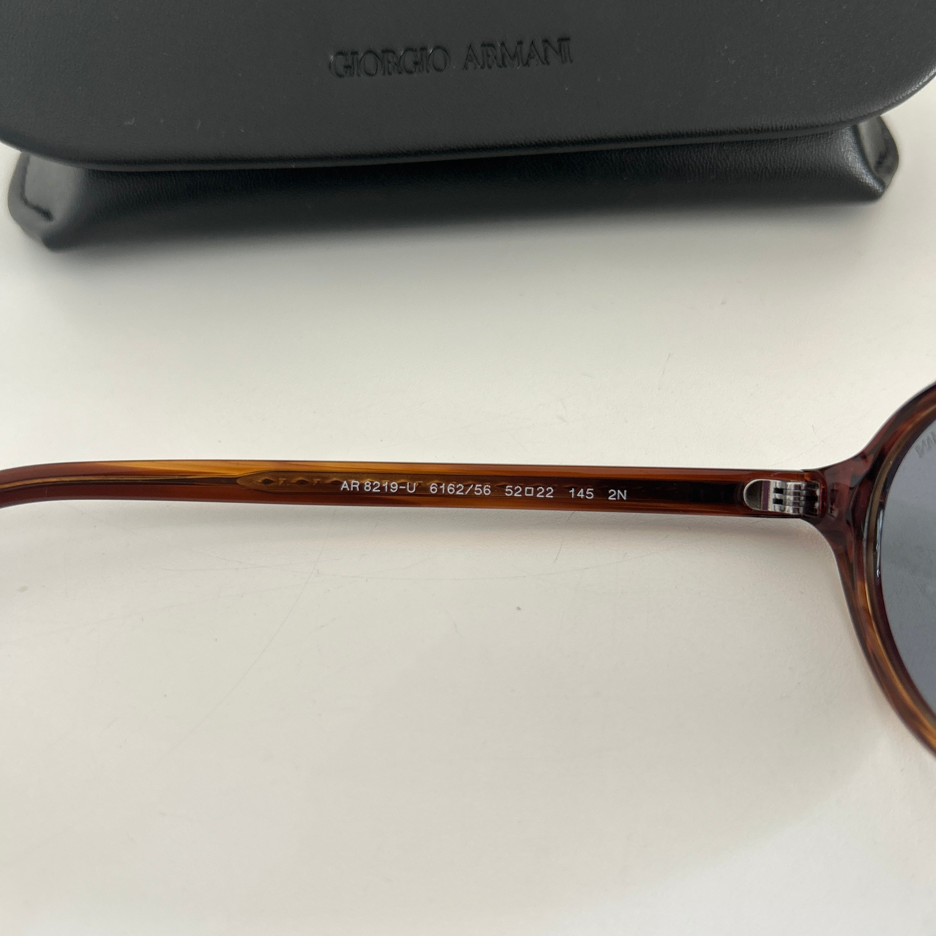 Giorgio Armani AR8219U