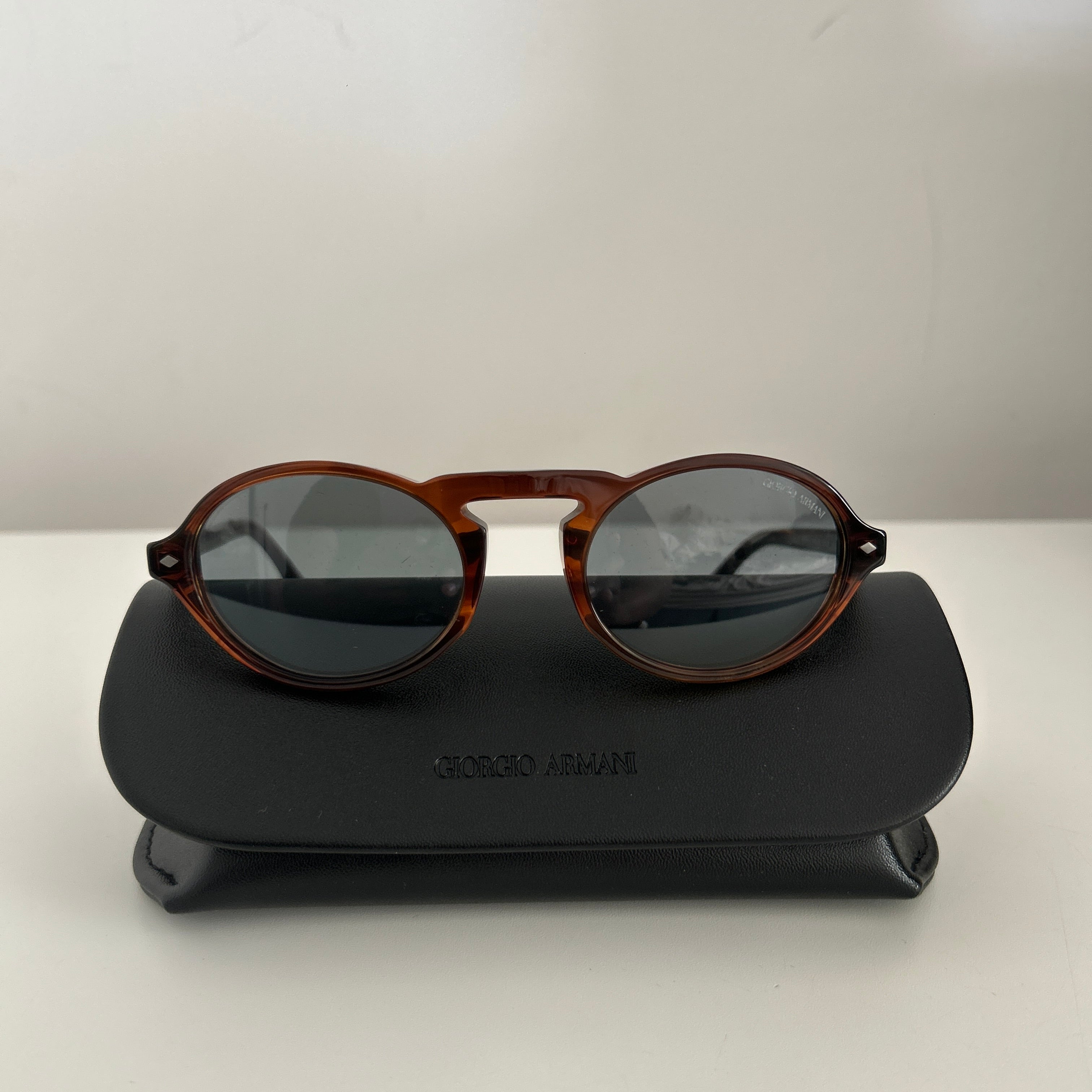 Giorgio Armani AR8219U