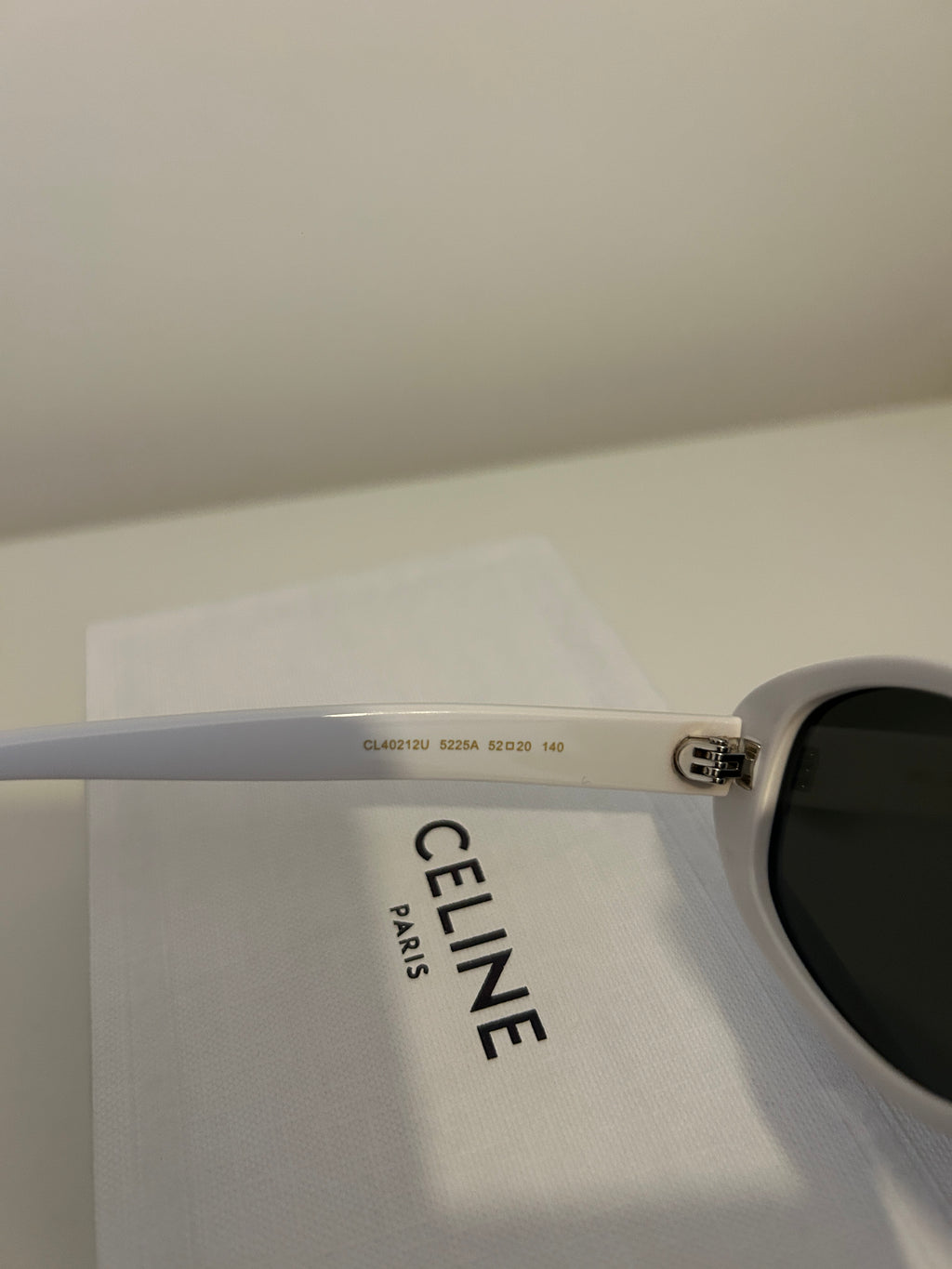 Celine Mini Triomphe CL40212U oval sunglasses