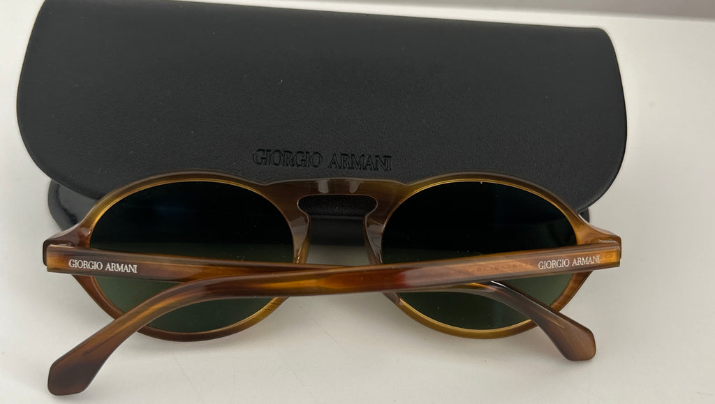 Giorgio Armani AR8219U